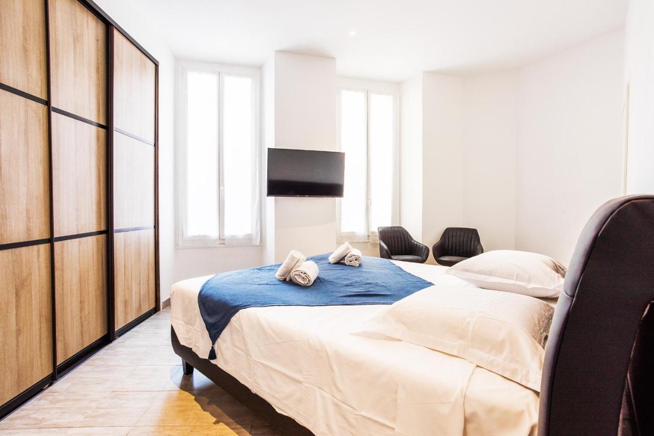 MASSENA AP4312 By Riviera Holiday Homes Niza Exterior foto